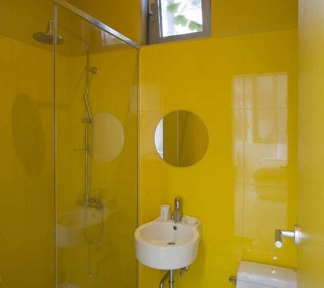 Номер Стандарт, Motif No.1 Guest House