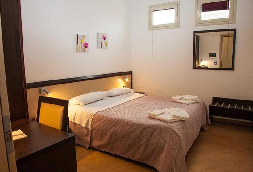 Номер Стандарт, Albergo Perseo