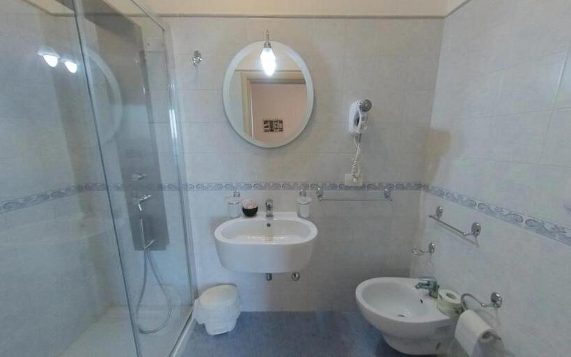 Люкс, Albergo Perseo