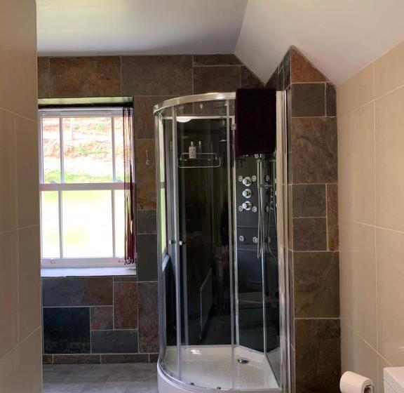 Студия Deluxe, Wildercombe House