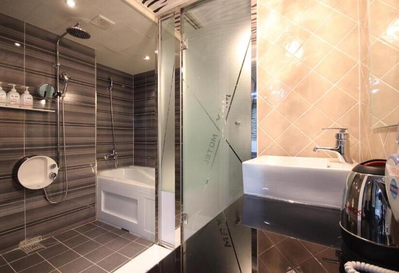 Номер Superior, Max Motel   Sasang