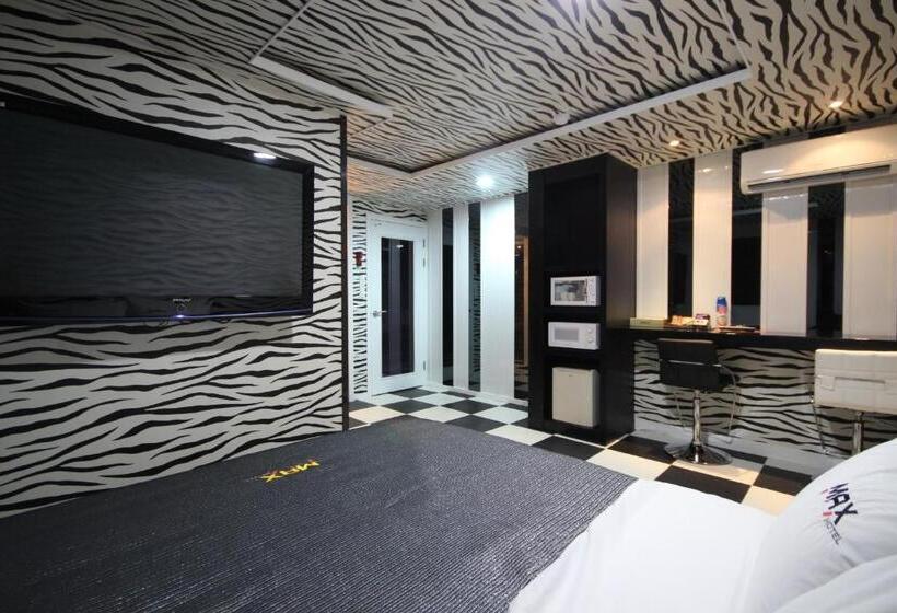 Номер Superior, Max Motel   Sasang