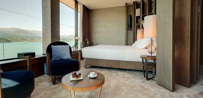 スイート, Grand Hotel Campione