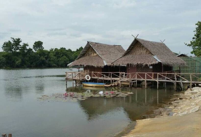 غرفة قياسية, Bamboo House Resort