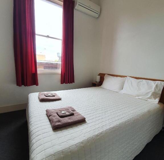 Номер Стандарт, Empire Hotel Goulburn
