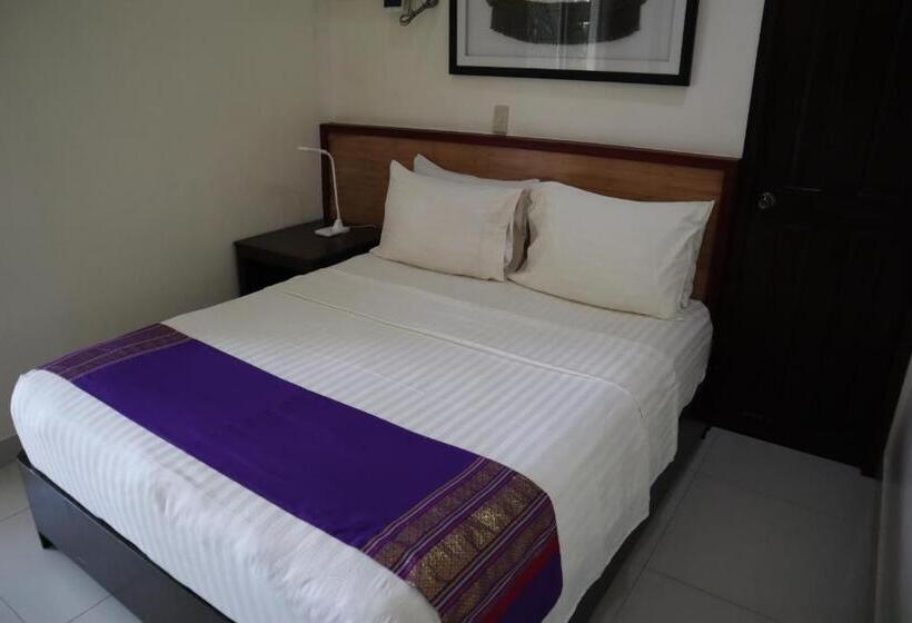 デラックスルーム, Domicilio Lorenzo