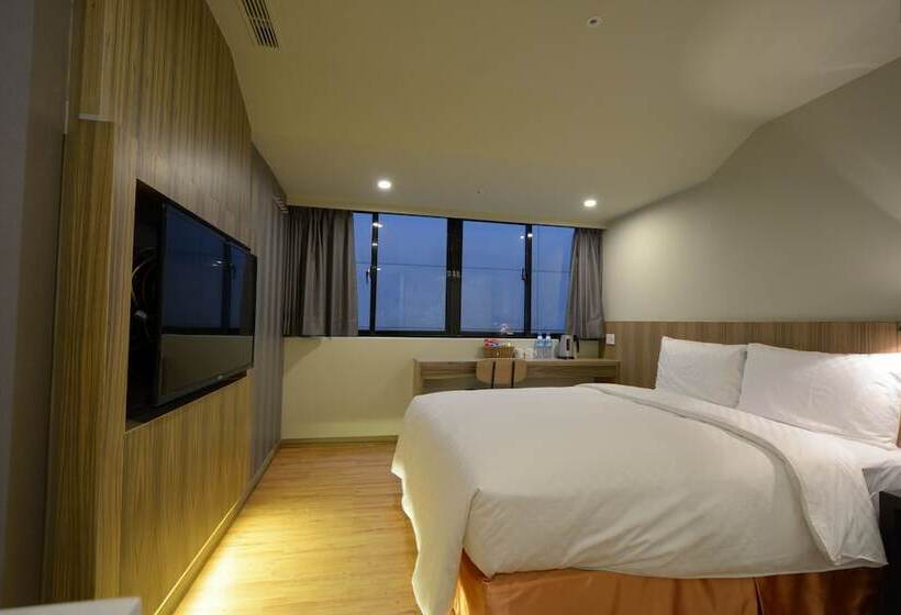اتاق لوکس, Smile Inn  Taipei Main Station