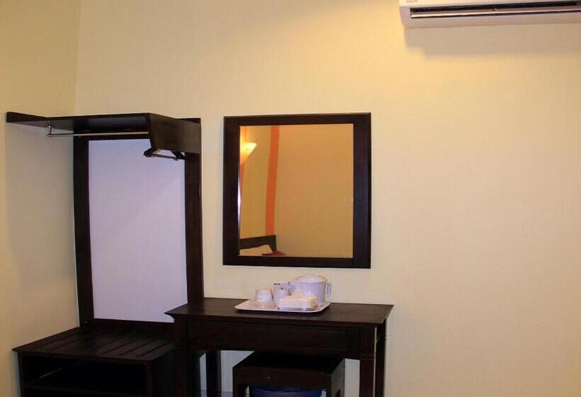 Семейный Номер, Sun Inns Rest House Kuantan