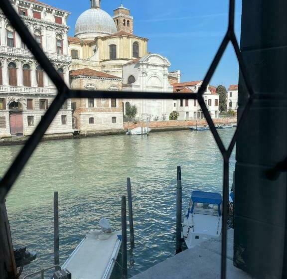 Habitación Estándar con Vistas, Riva De Biasio