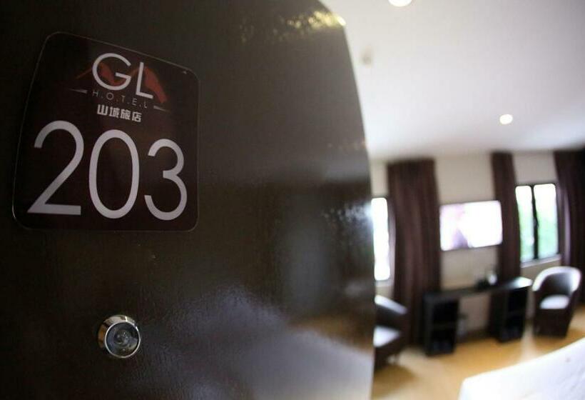 Family Suite, Gl