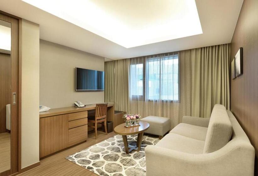 Номер Deluxe, Busan Business