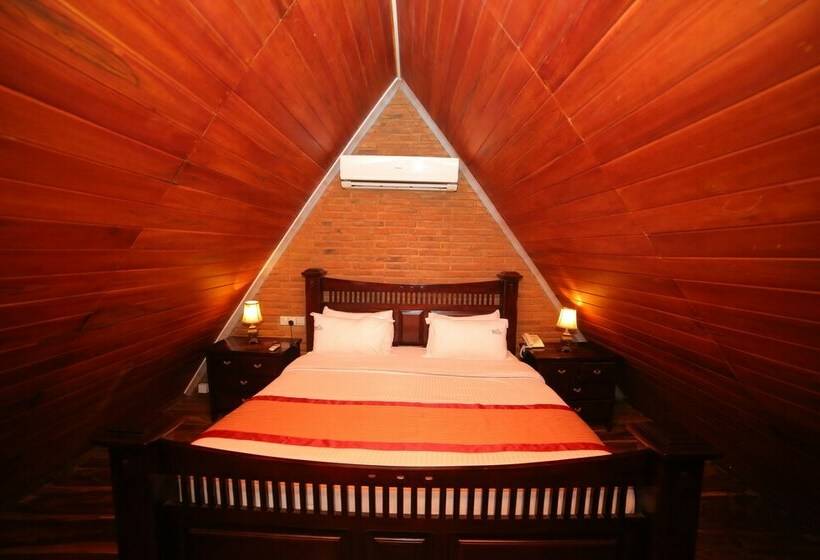 کلبه ییلاقی, Avasta Resort