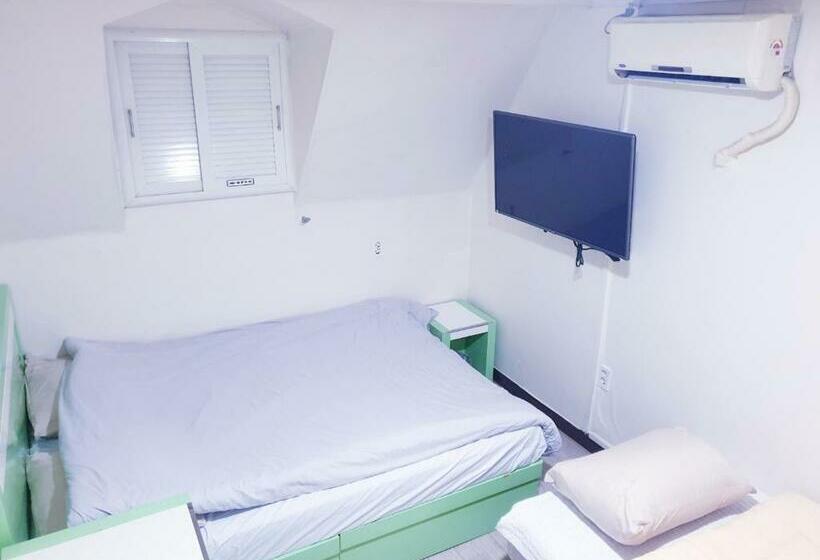 اتاق استاندارد, Oppa Hostel Sinchon Hongdae