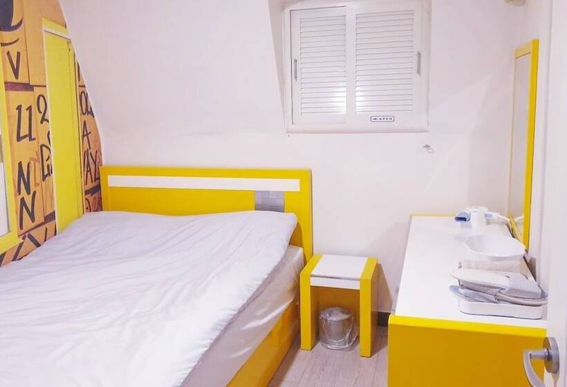 اتاق استاندارد, Oppa Hostel Sinchon Hongdae