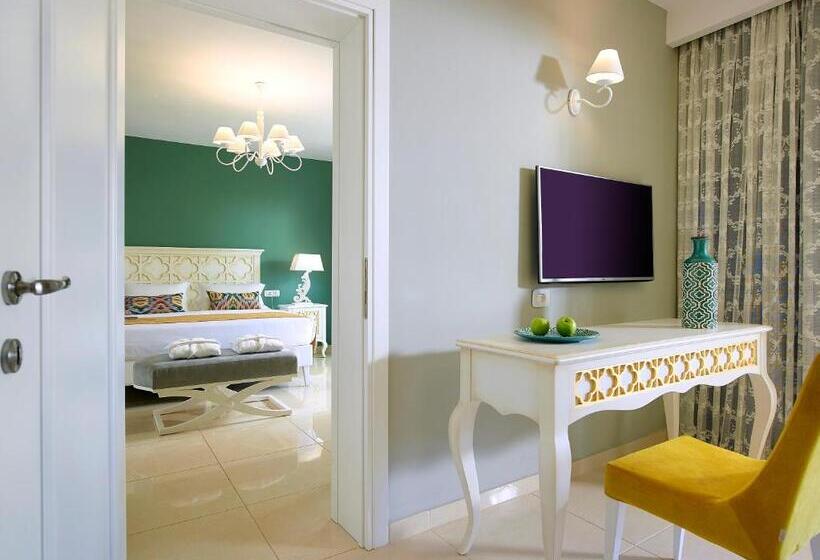 Deluxe Suite Sea View, Anemos Luxury Grand Resort