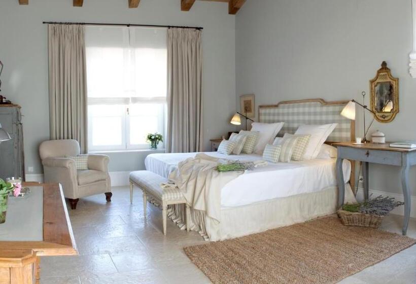 스위트, La Casa De Los Tomillares