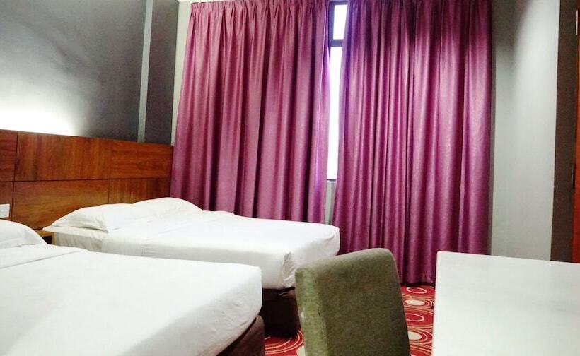اتاق خانوادگی, Langgura Baron Resort