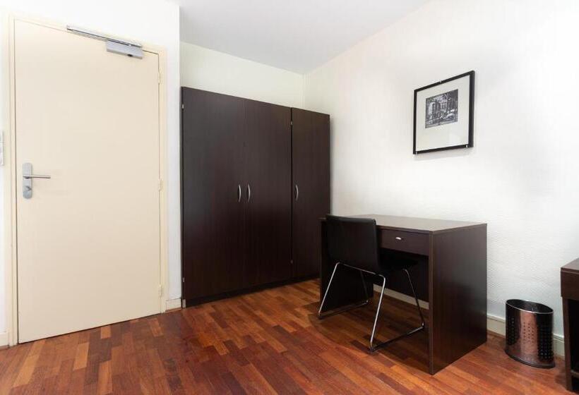 Standard Neljän Hengen Huone, Mimosa Paris