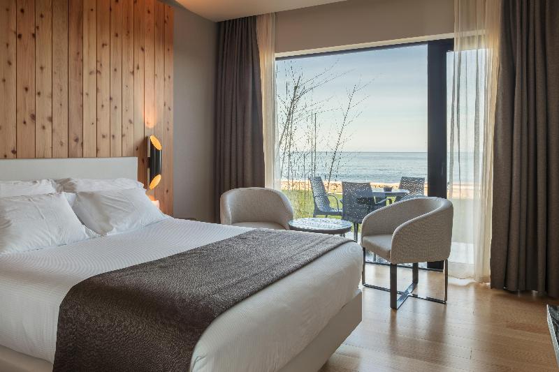 اتاق استاندارد یک نفره با چشم‌انداز دریا, Pedras Do Mar Resort & Spa