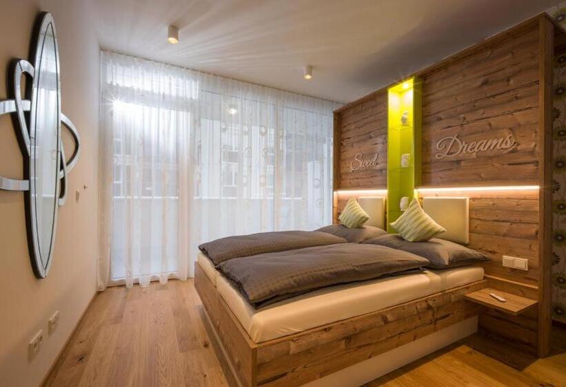 Апартаменты Комфорт 1 Спальня, Private Living Apartments