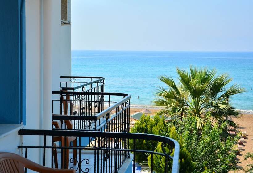 Четырехместный Номер Стандарт, Gumuldur Mavi Deniz Otel