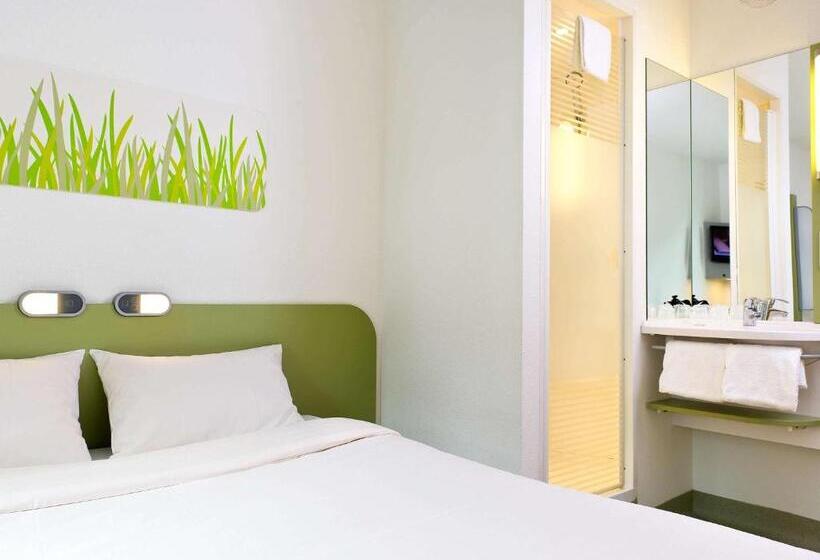 Номер Стандарт, Ibis Budget Courbevoie Paris La Défense
