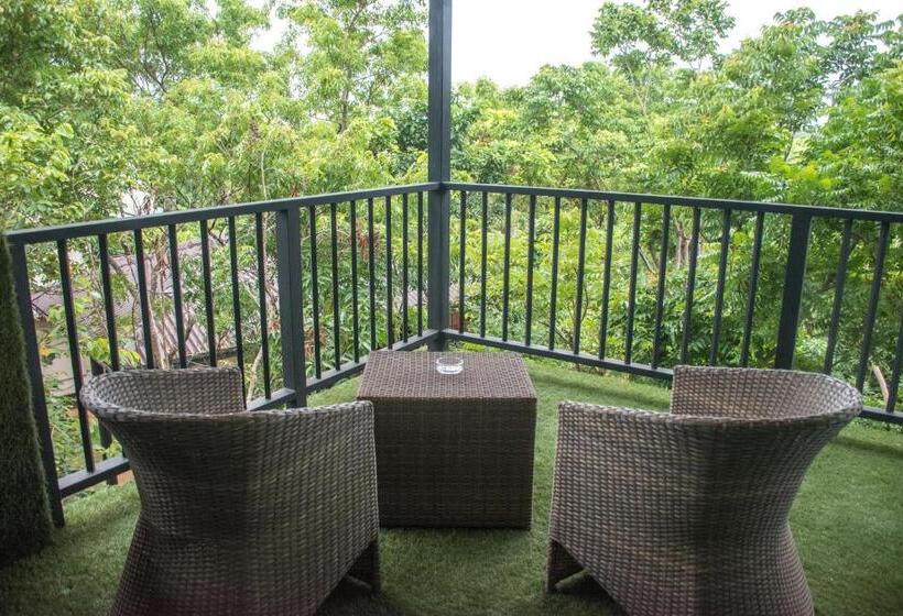 سوئیت پرزیدنت, Nice Place Resort