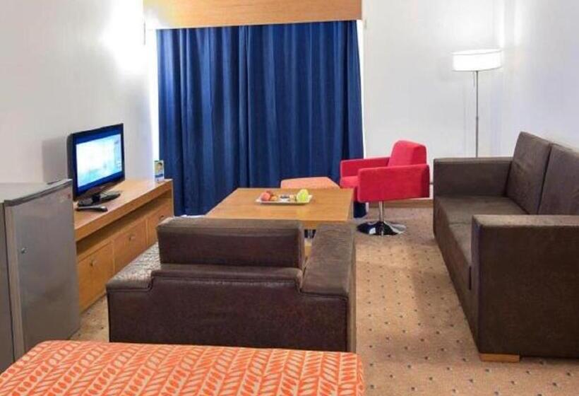 2 Bedroom Suite with Balcony, Park Inn By Radisson Abeokuta
