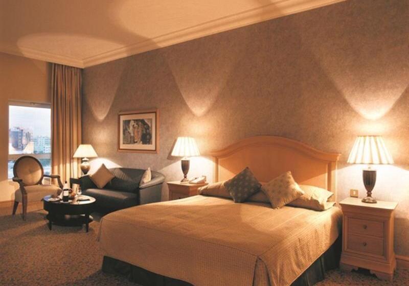 스탠다드 룸, Ramada By Wyndham Emerald Park/regina East