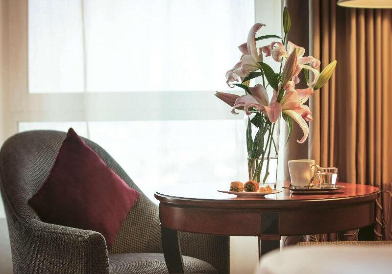 스탠다드 룸, Ramada By Wyndham Emerald Park/regina East