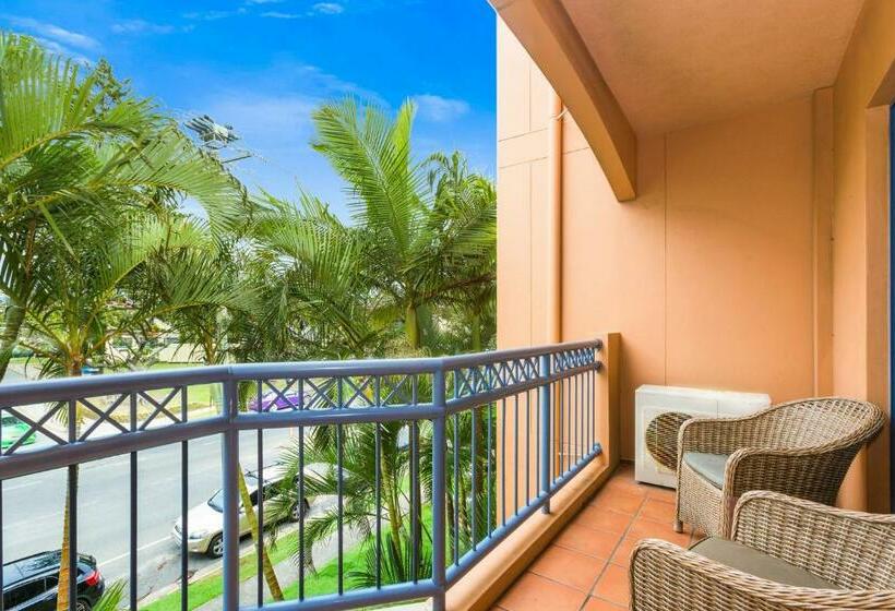 Апартаменты 3 Спальни, Bella Mare Coolangatta Beachside Apartments