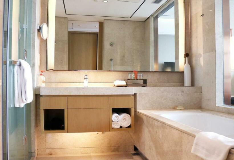 Люкс Superior, Crowne Plaza Hefei Rongqiao By Ihg