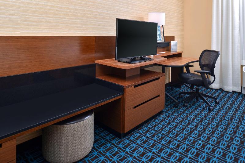 Люкс Кровать Кинг, Fairfield Inn & Suites By Marriott Sacramento Airport Woodland
