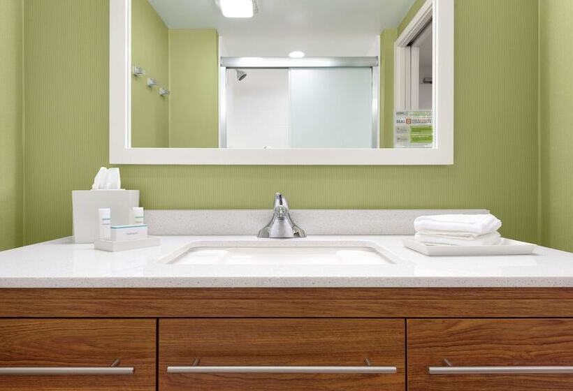 Люкс, Home2 Suites By Hilton Milwaukee Airport