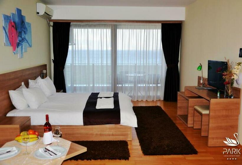 اتاق لوکس با چشم‌انداز دریاچه, Park Lakeside Ohrid