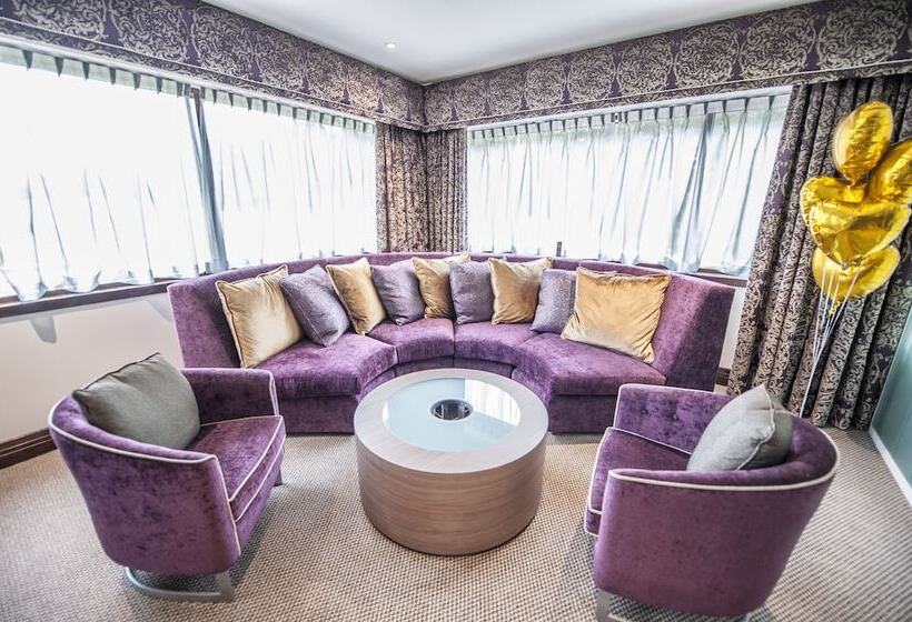 סוויטה, Parklands Hotel & Country Club