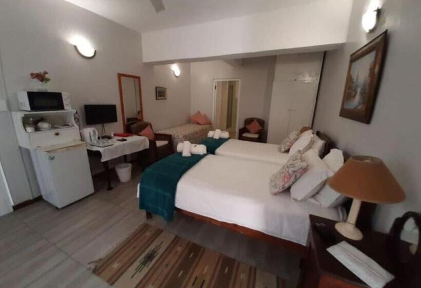 Номер Стандарт Трехместный, Whale Watchers Inn