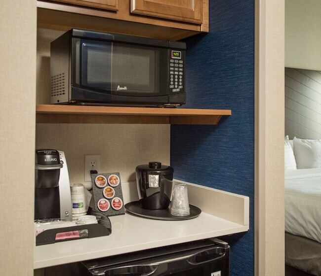 스위트, Holiday Inn Express & Suites Rock Falls, An Ihg