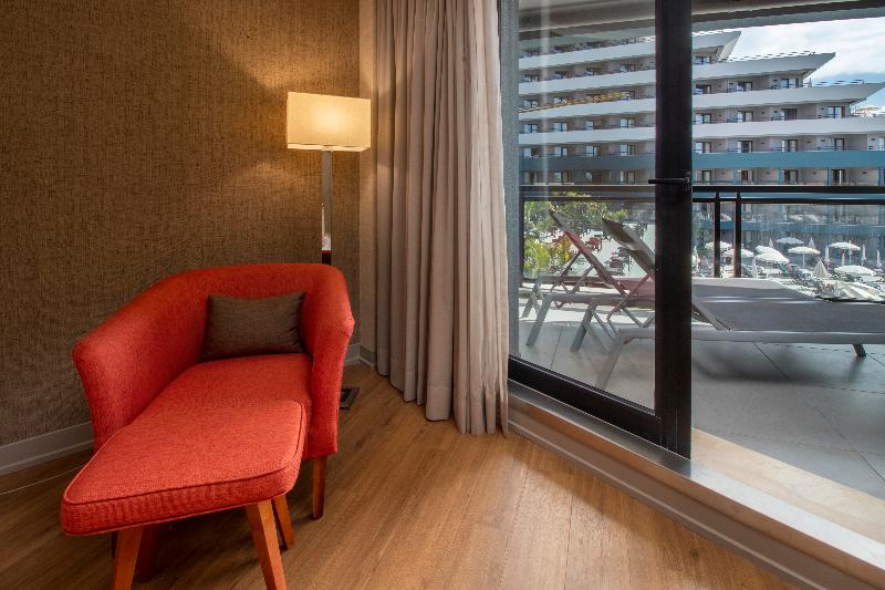 스위트 킹사이즈 침대, Holiday Inn Express & Suites Rock Falls, An Ihg