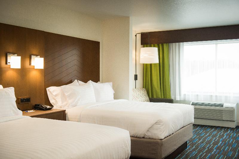 스위트, Holiday Inn Express & Suites Rock Falls, An Ihg