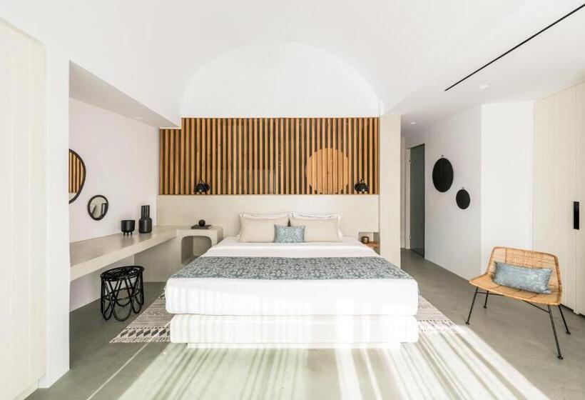 سوئیت جونیور با استخر, Santo Pure Oia Suites & Villas