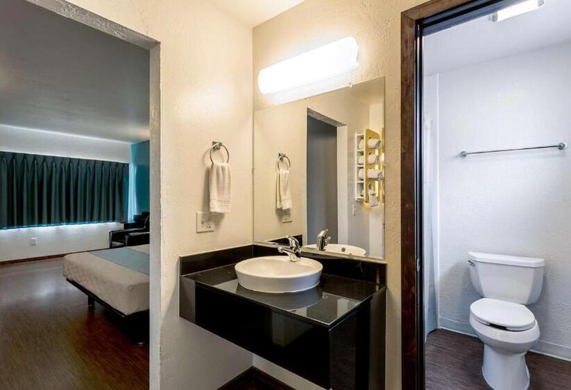 Стандартный Номер Кровать Кинг, Motel 6missoula, Mt  University
