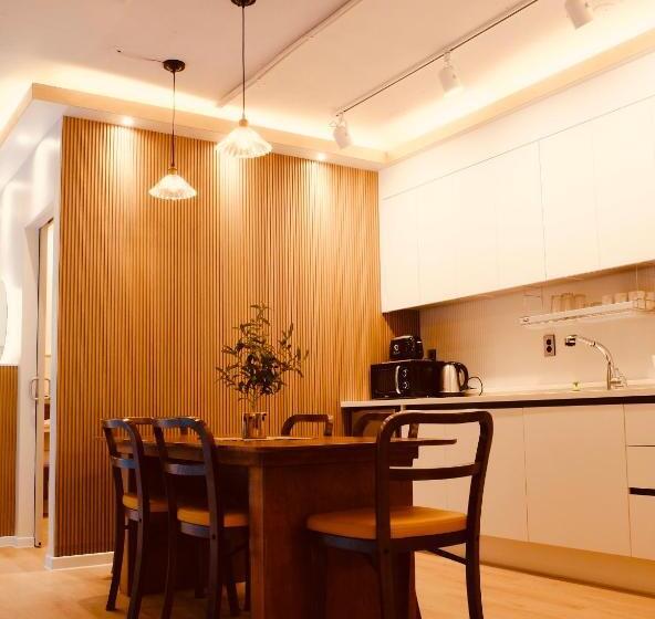 Апартаменты 2 Спальни, Mir Guesthouse