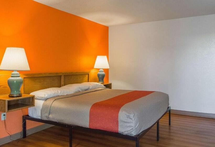 Номер Стандарт, Motel 6 Madras, Or