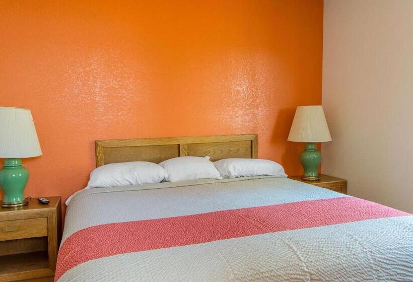 Номер Стандарт, Motel 6 Madras, Or