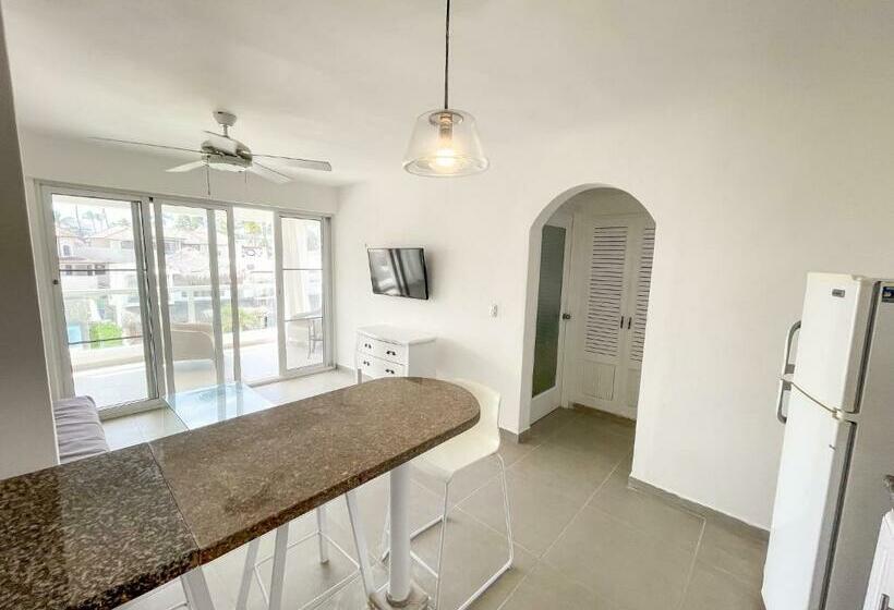 آپارتمان 1 خوابه با چشم‌انداز دریا, Oceanfront & Garden View Villas Hotel Wifi Bbq Parking Los Corales Beach Club & Spa