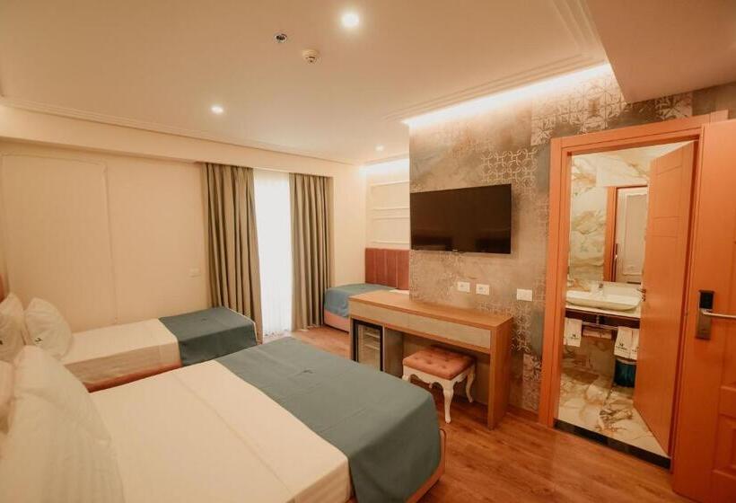 家庭间, Martiness Hotel Durres
