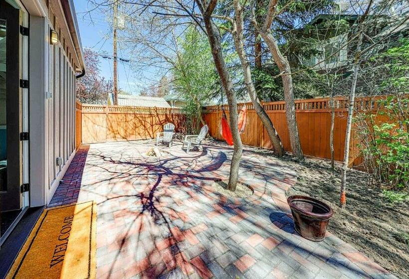 استودیوی استاندارد, Pueblo Street Tiny Home