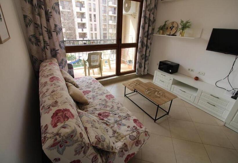 Студио Стандарт Вид на Бассейн, Menada Apartments In Cascadas