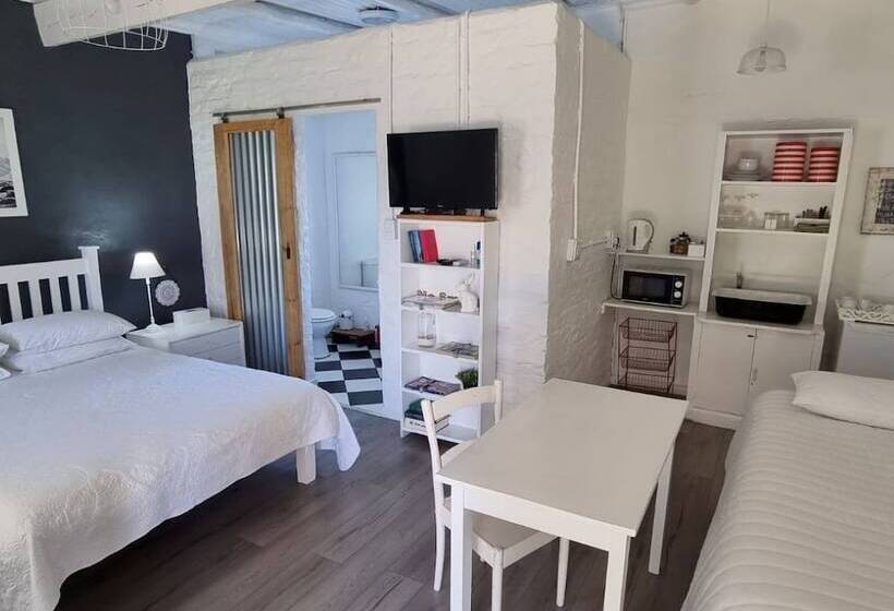 Номер Стандарт, Rietjiesbos Self Catering